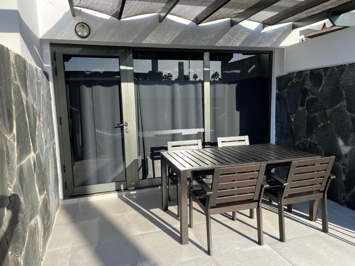 Maspalomas Lago Industrial Style Exterior photo